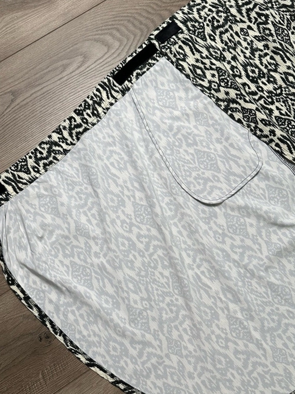 RipSkirt Hawaii Ikat Print Swim Cover Up Wrap Skirt Black Tan Length 3 Size XL - Picture 6 of 12